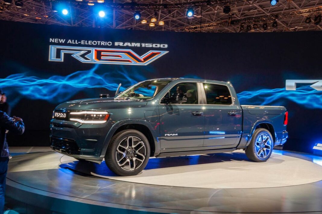 source:GreenCarReports - Stellantis cancella il modello a lungo raggio del Ram 1500 REV