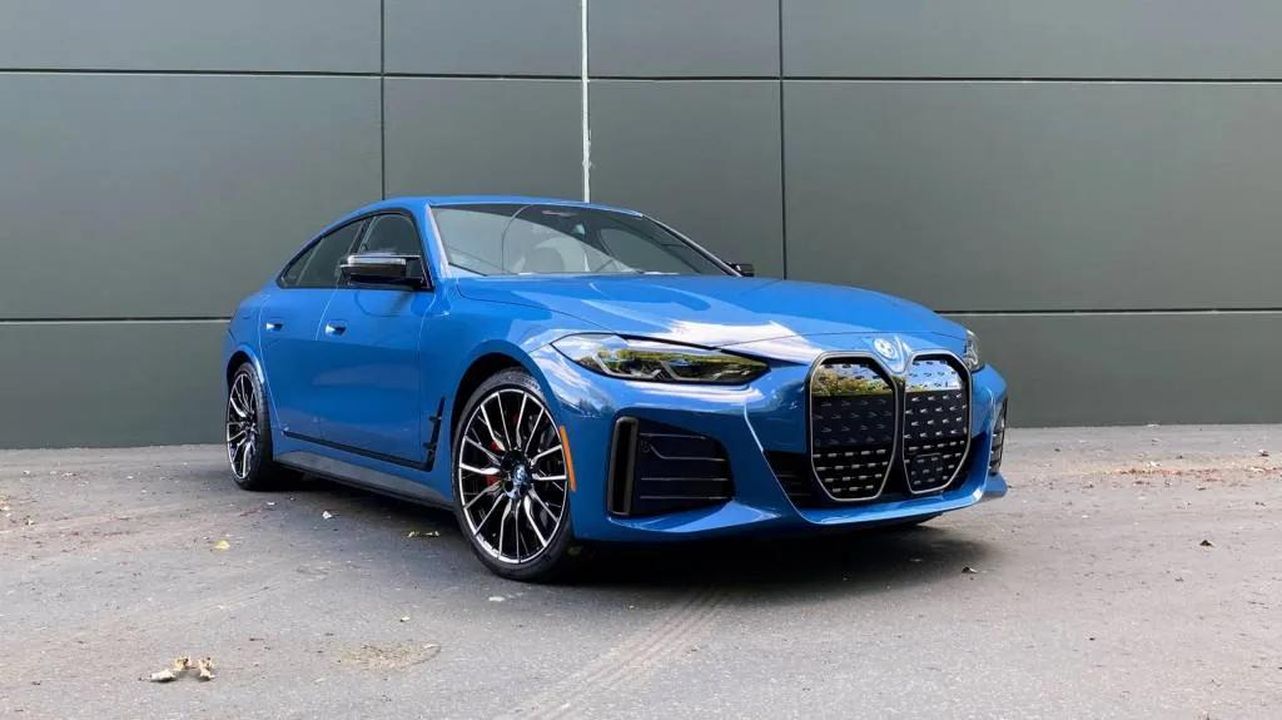 Strategia_di_vendita_e_differenziazione_uLGmGQhYGA - Veicoli24 Strategia di vendita e differenziazione - 2024 BMW i4 M50