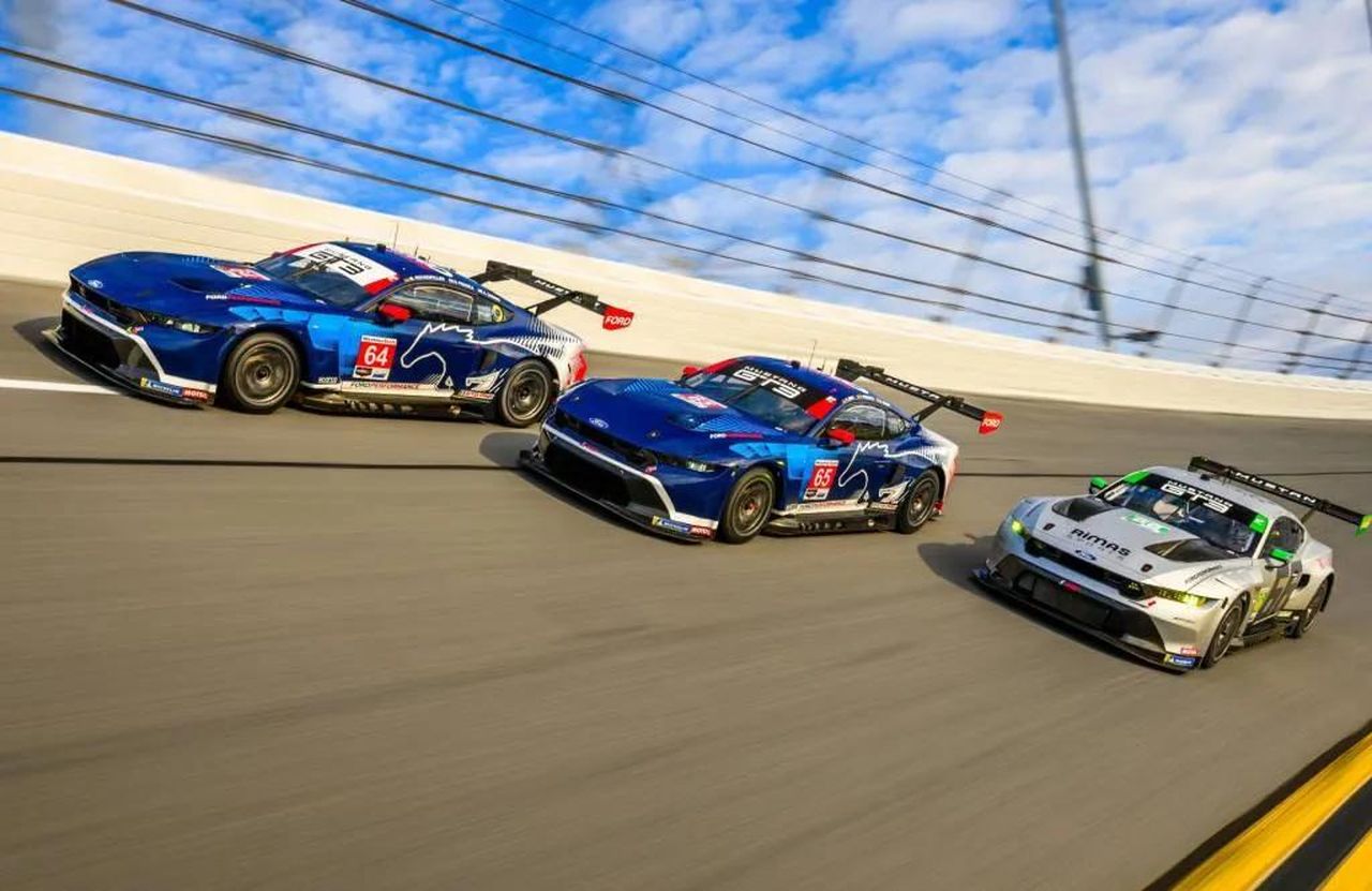 Successo_del_Ford_Mustang_GT3_nCzNowOIGt - Veicoli24 Successo del Ford Mustang GT3 - 2025 24 Hours of Daytona - Foto via Ford