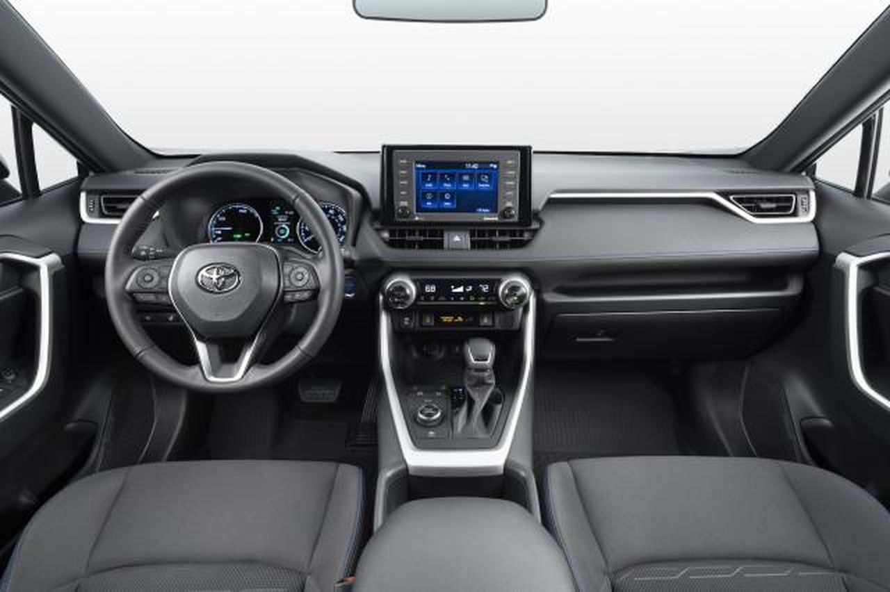 Tiguan_vs_RAV4_stile_ToohsE4VaB - Veicoli24 source:TheCarConnection - Tiguan vs. RAV4 stile - 2022 Toyota RAV4