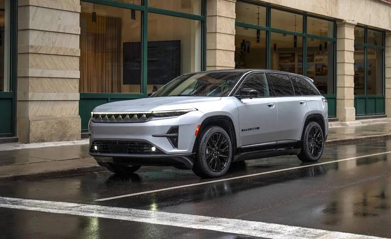 Un_SUV_elettrico_atteso_rHHOzqBsD5 - Veicoli24 Un SUV elettrico atteso - 2024 Jeep Wagoneer S