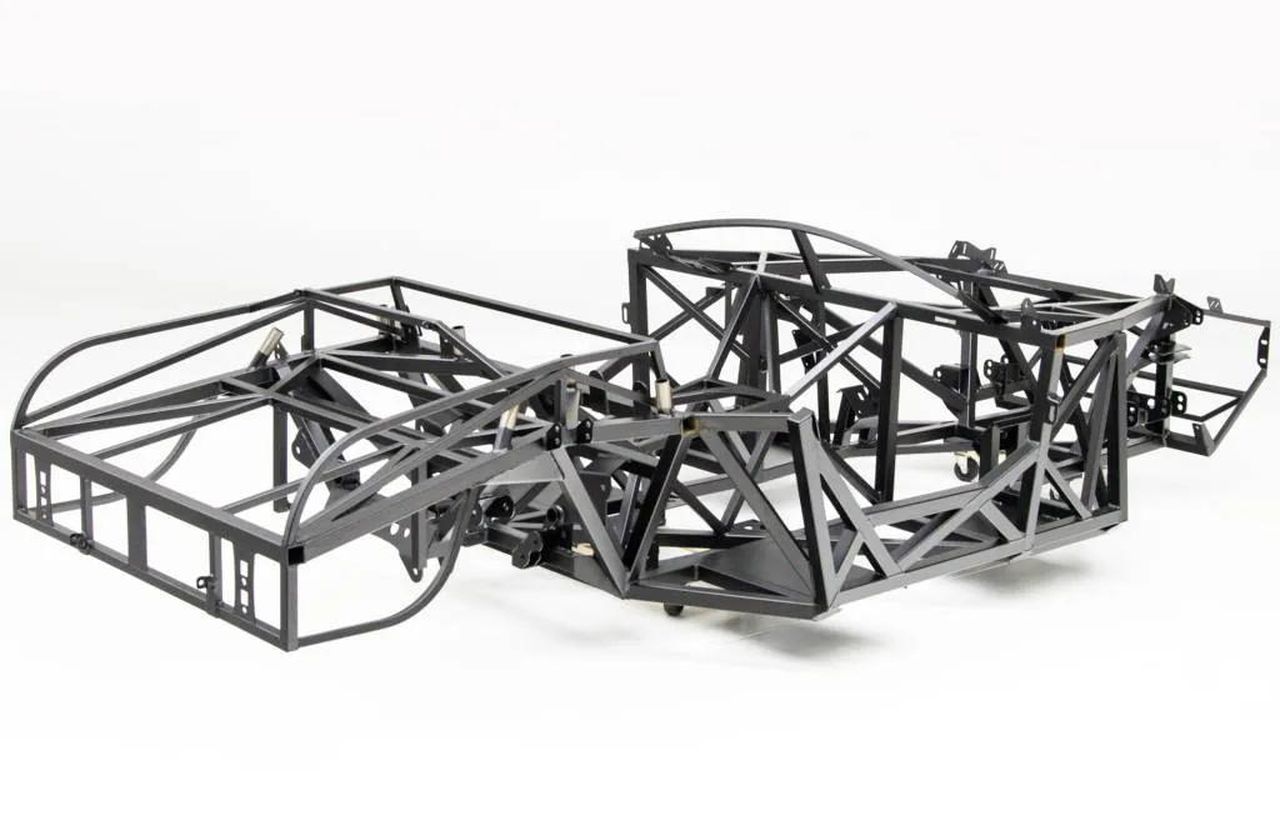 Un_kit_per_appassionati_di_auto_da_costruire_8vOpr97mha - Veicoli24 Un kit per appassionati di auto da costruire - Kit auto Factory Five Racing Mk5 Roadster