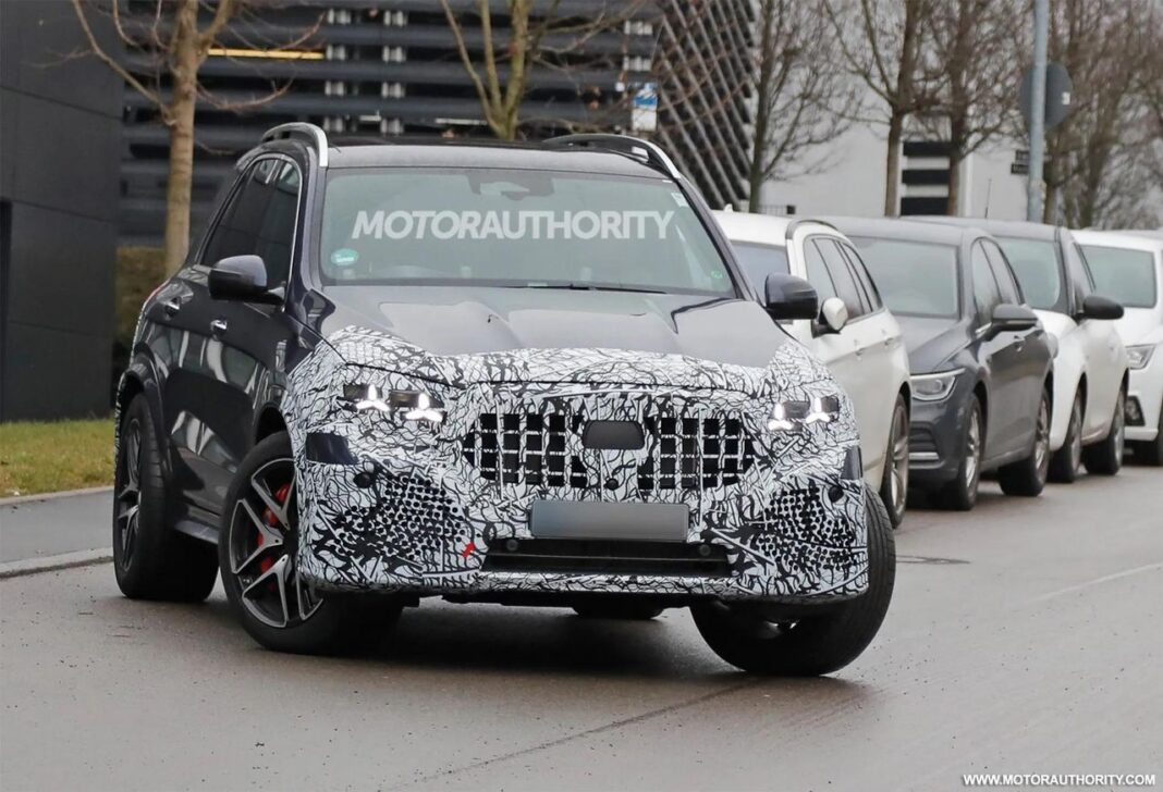 Nuovo powertrain ibrido per il GLE 53 Coupe Aggiornamenti sulla Mercedes-Benz GLE-Class: novità per il 2027