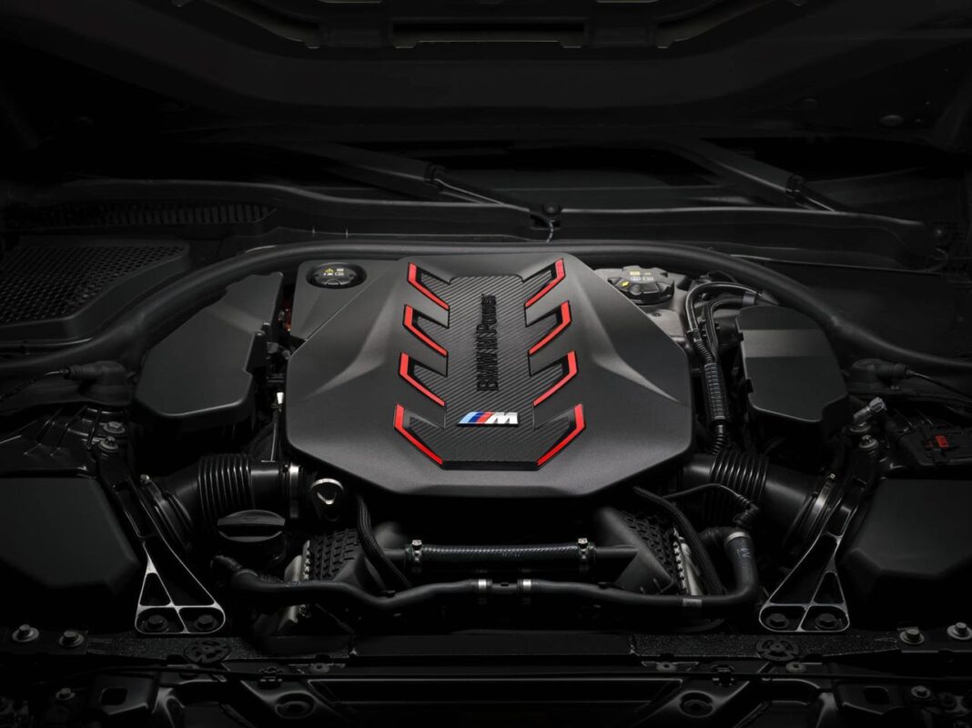 Il V-8 di BMW e le normative sulle emissioni BMW e il futuro del motore V-8: dichiarazioni di Frank Weber