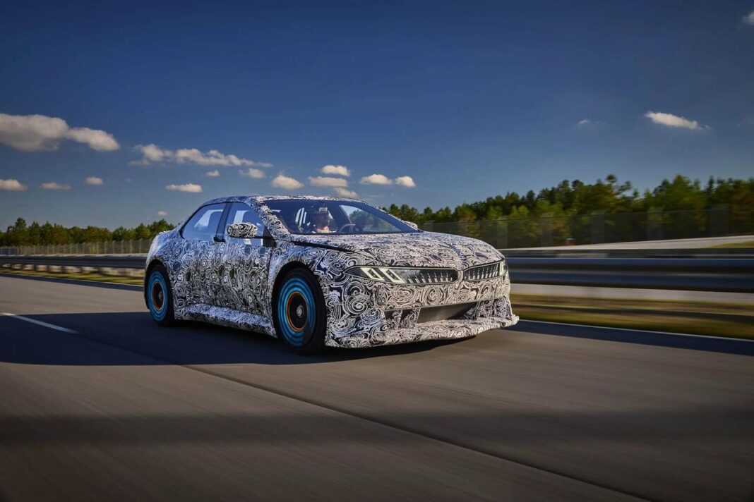 Prototipo Vision Driving Experience BMW presenta il Heart of Joy: il nuovo sistema di controllo per veicoli elettrici
