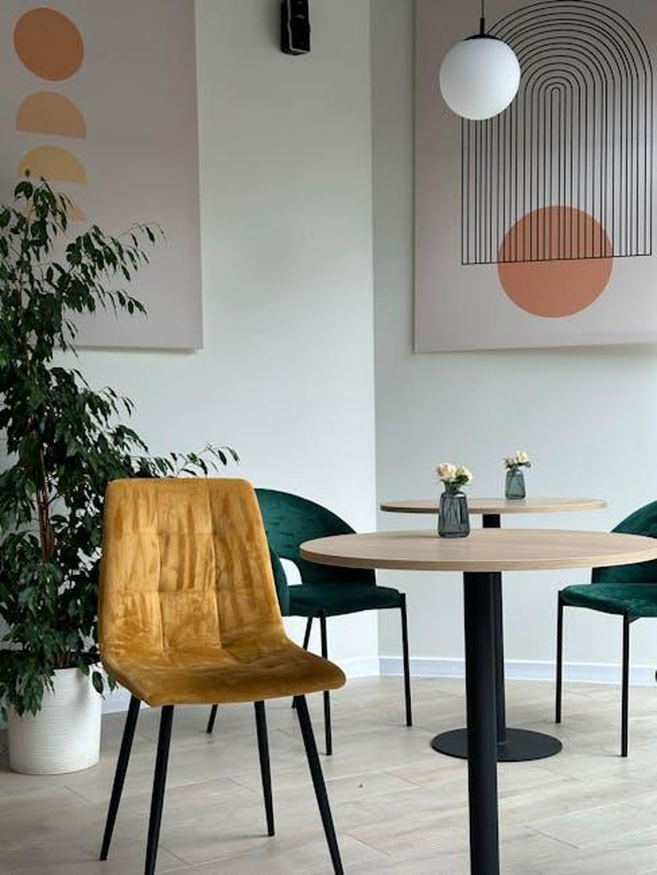 Design_e_materiali_del_Prodrive_P25_31dacApbGC - Veicoli24 Source: Victoria Sorokun - pexels - cafe interior
