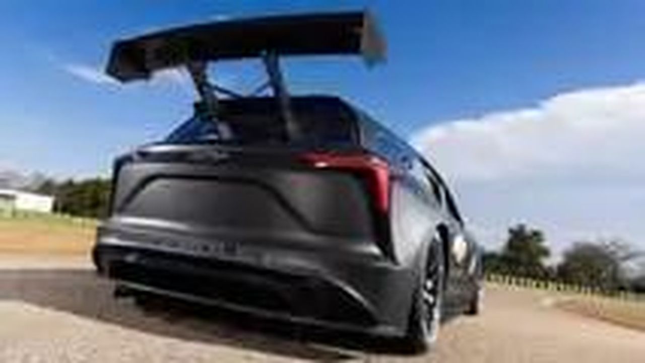 Dettagli_sul_Blazer_EVR_i5FlMnhHbo - Veicoli24 Dettagli sul Blazer EV.R - Prototipo NASCAR Chevrolet Blazer EV.R