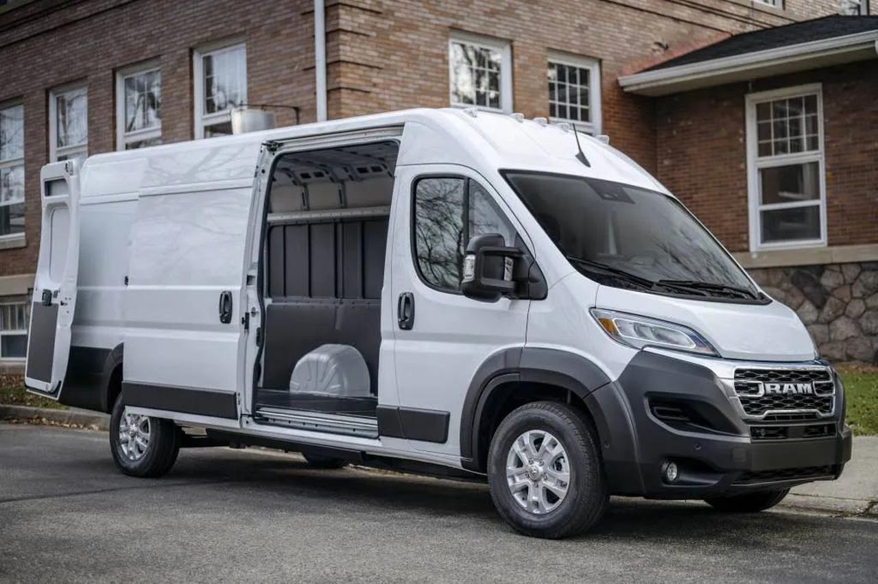 Dettagli_sul_Ram_ProMaster_EV_Tv0wVRNjp5 - Veicoli24 Dettagli sul Ram ProMaster EV - Furgone Cargo Ram ProMaster EV 2025