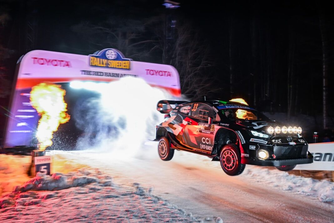 Performance dei piloti Elfyn Evans vince la prima tappa del Rally Sweden 2025