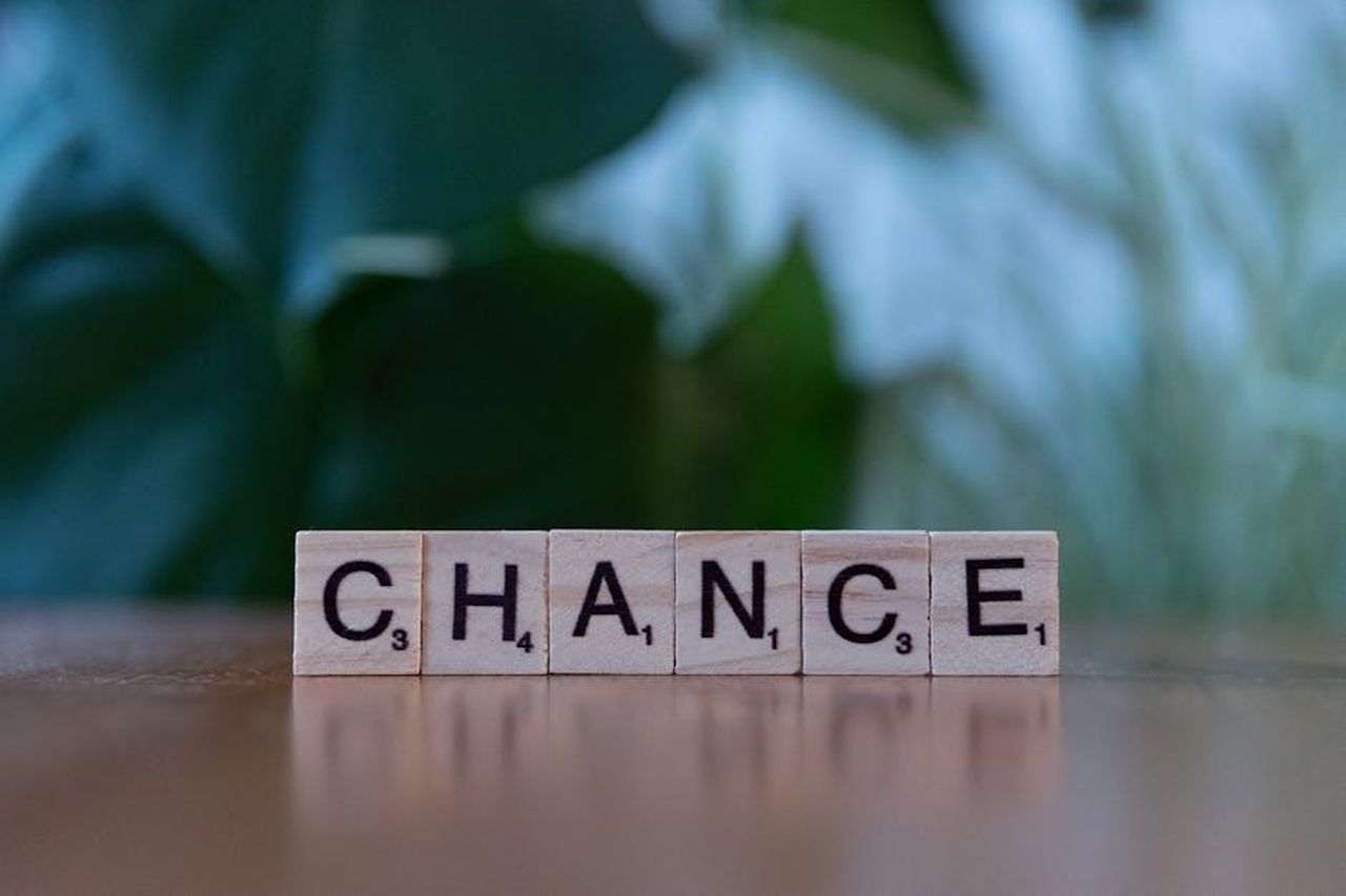 La_strada_da_percorrere_rbZ834b9mL - Veicoli24 Source: Markus Winkler - pexels - Free stock photo of chance, decision, event