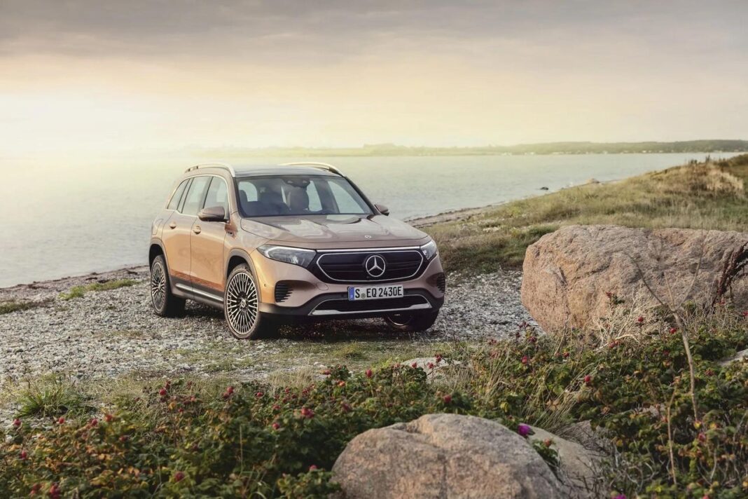 Prezzi e disponibilità del Mercedes-Benz EQB 2025 Mercedes-Benz EQB 2025: novità e caratteristiche dell'elettrico