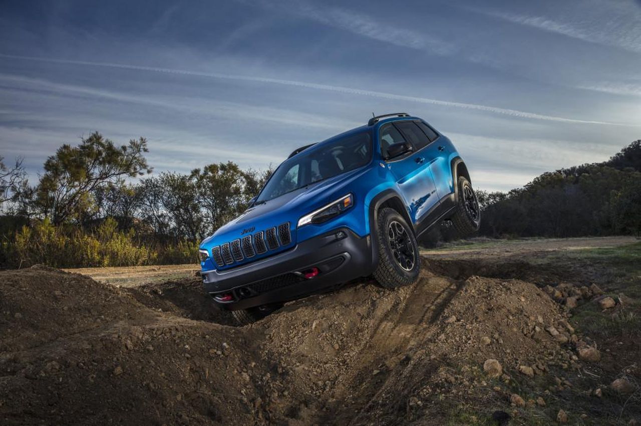 Nuovi_modelli_Jeep_e_motorizzazioni_RnfaBEgWZy - Veicoli24 Nuovi modelli Jeep e motorizzazioni - 2023 Jeep Cherokee