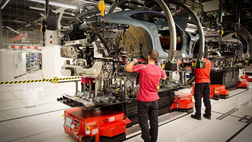Impatto delle vendite di veicoli elettrici Porsche prevede di tagliare 1.900 posti di lavoro in Germania