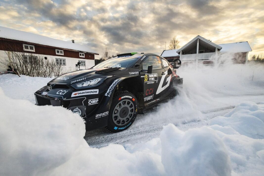 Johansson stabilisce il benchmark nel Junior WRC Rally Sweden 2025: Elfyn Evans in testa dopo una giornata emozionante