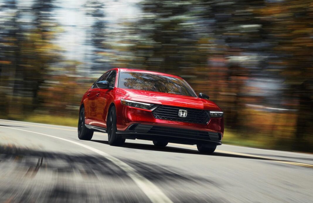 Economia di carburante della Honda Accord 2025 Recensione esperta della Honda Accord 2025: un ibrido impressionante