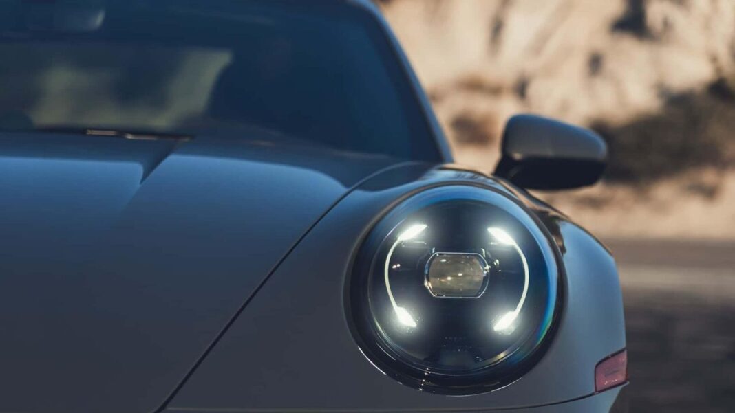 Richiamo precedente per la Porsche 911 del 2023 Richiamo Porsche 911: problemi con i fari troppo luminosi