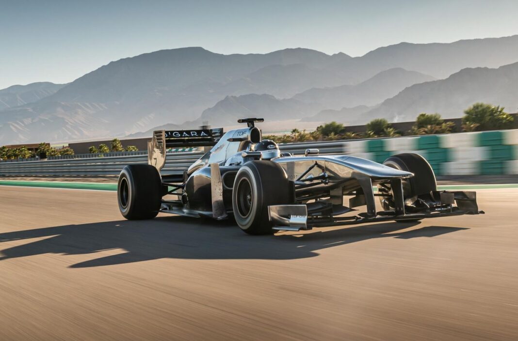 Disponibilità delle Auto F1 negli USA TDF: La Trasformazione delle Auto F1 in Giocattoli da Pista