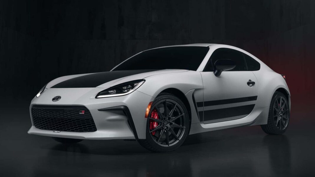Il futuro della Supra e del supercar LFR Toyota: i veicoli sportivi rimarranno per molto tempo