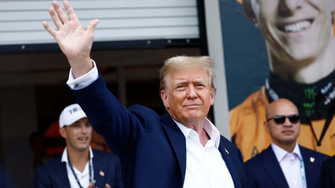 Reazioni dell'industria automobilistica Trump annuncia dazi del 25% sulle auto importate: impatti e reazioni