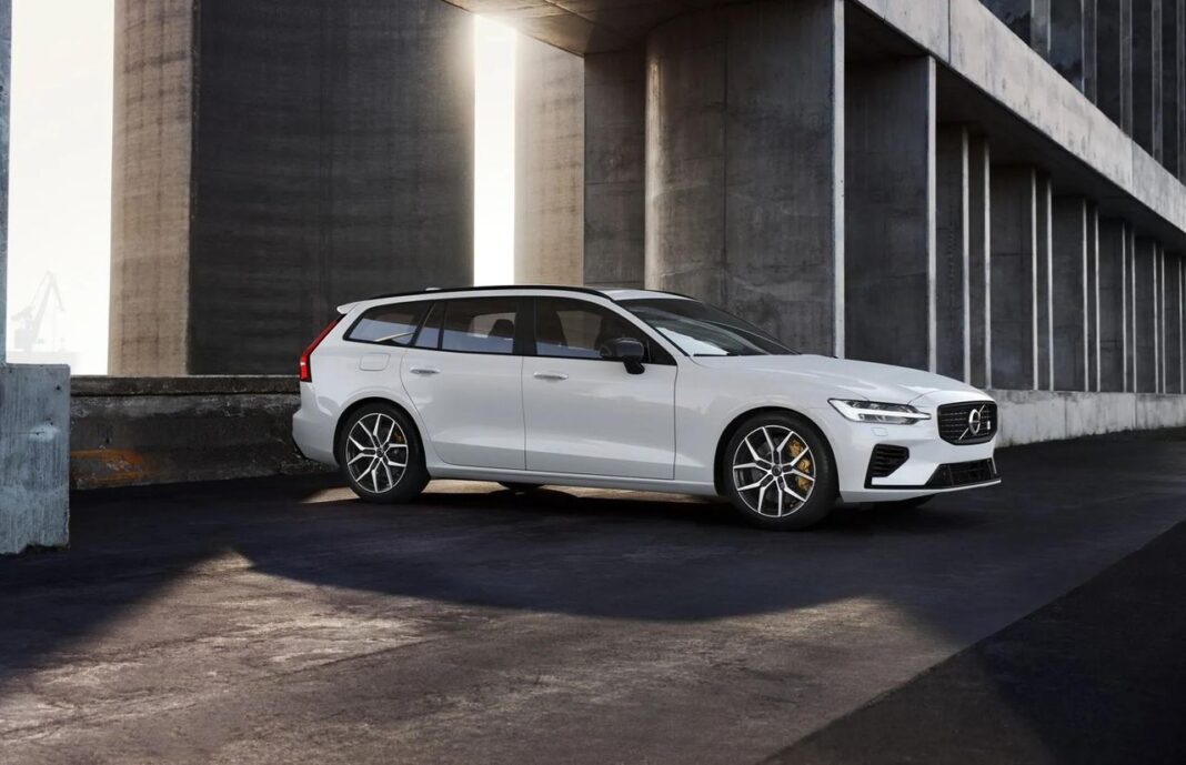 Fine della V60 Polestar Engineered e futuro incerto Volvo interrompe la produzione della V60 Polestar Engineered negli USA