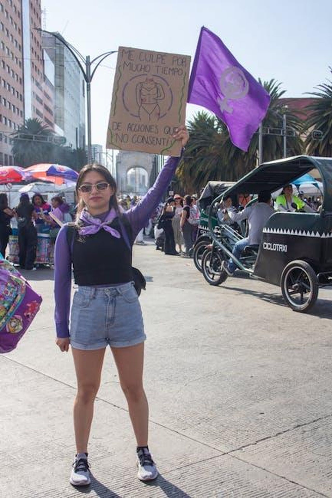 Altri_piloti_in_difficolt_8Jg3a78MXy - Veicoli24 Source: Noemí Jiménez - pexels - Protest for women's rights in Mexico City, highlighting gender equality and freedom of expression.