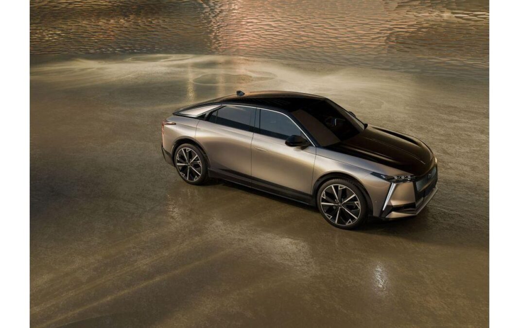 Tecnologia e ADAS della DS N°8 DS N°8: il nuovo D-SUV elettrico di DS Automobiles
