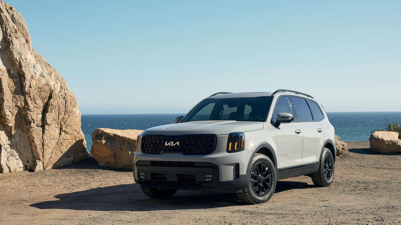 Hyundai_Motor_Group_e_i_Premi_IIHS_2025_EWMNnqcjpB - Veicoli24 Hyundai Motor Group e i Premi IIHS 2025 Kia Telluride
