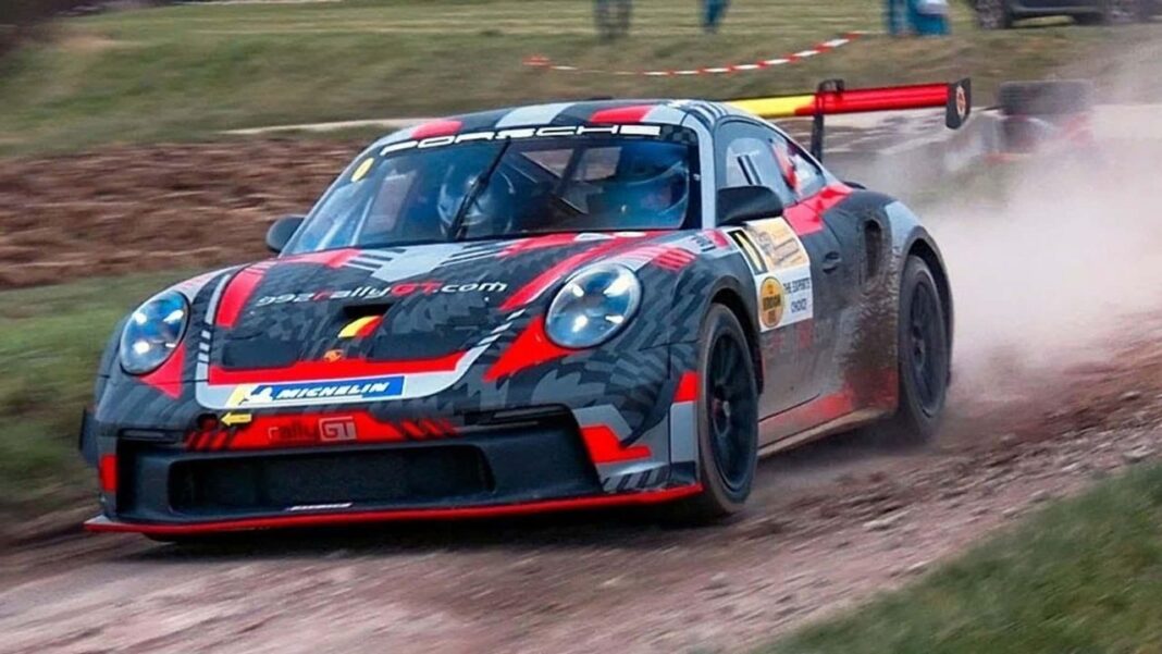 Altri video interessanti sulla Porsche 911 Porsche 911 GT3 Cup: la trasformazione in auto da rally