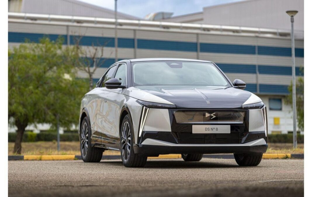 DS Automobiles: un marchio di eccellenza La nuova DS N°8: innovazione e prestazioni nel D-SUV Premium